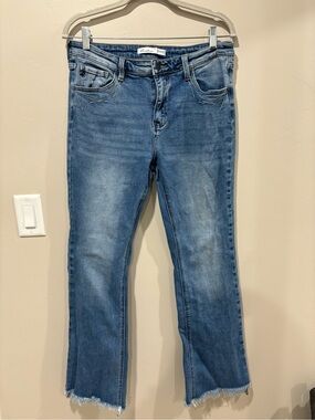 KanCan Women's Ankle Cropped Straight Jeans Slight Flare- Medium Blue Wash